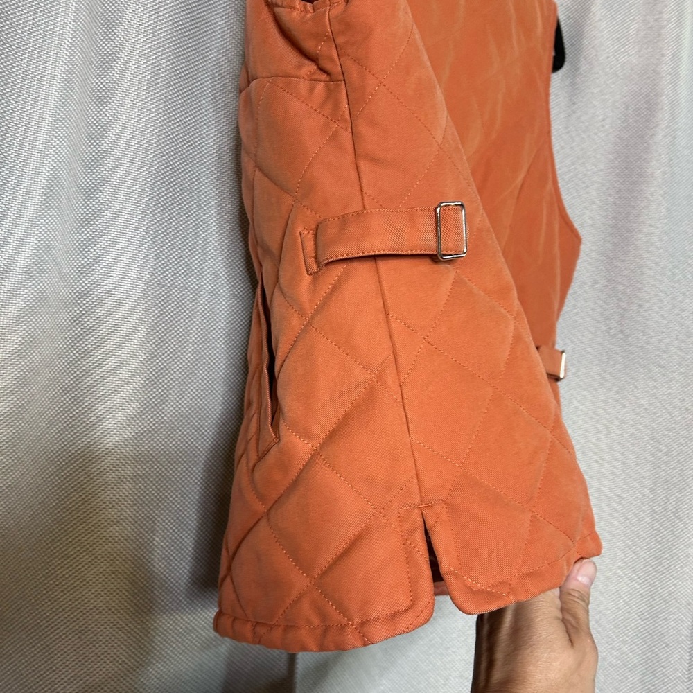 Orvis Quilted Vest in Rust Orange - Picture 5 of 6